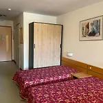 Apartment 4 Pers Avec Balcon, Wifi, Parking, Animaux Admis - - Fr-1-512-79 *
